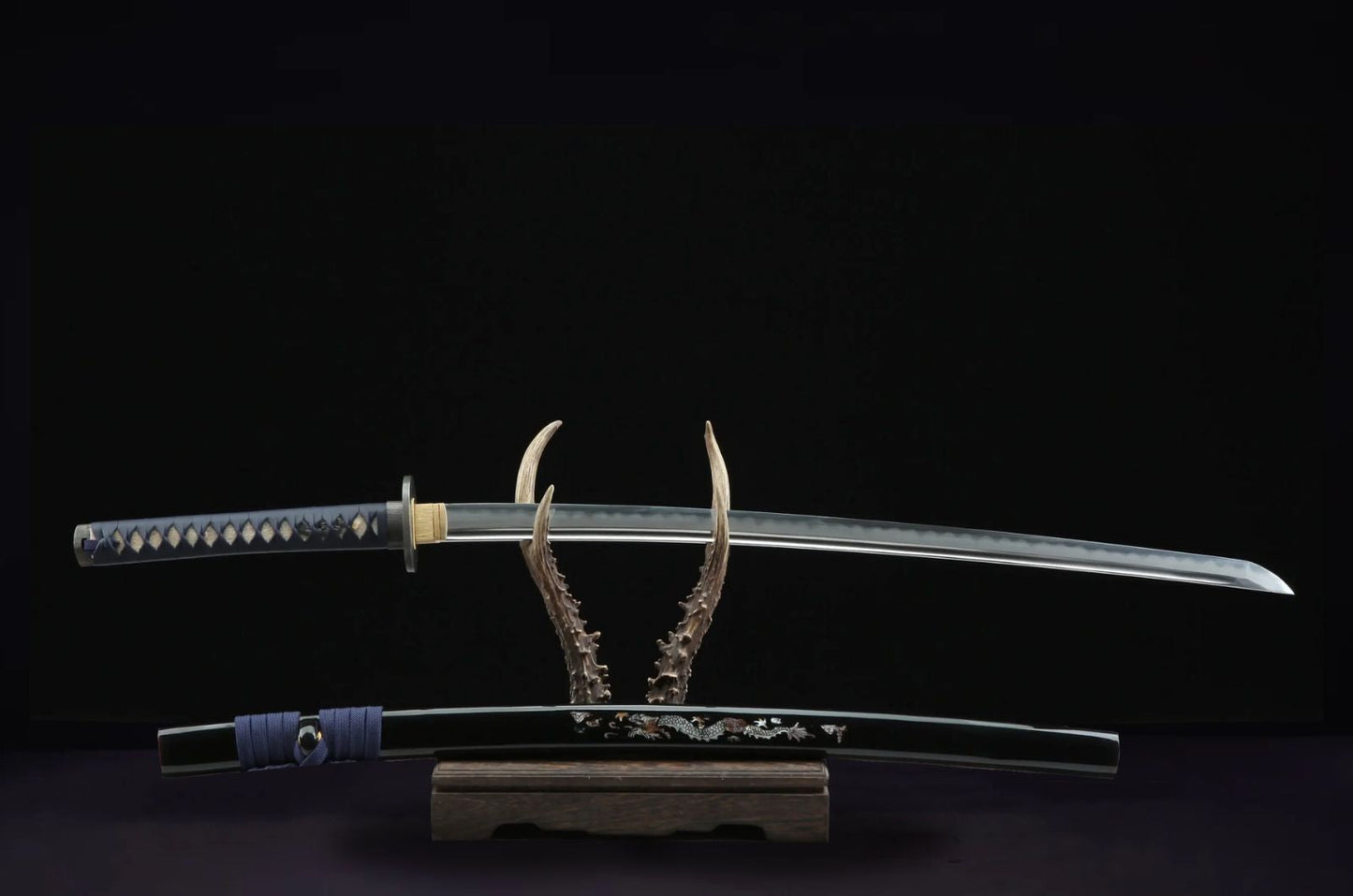 Katana Ishikari (Damascus Steel & Genuine Hamon)