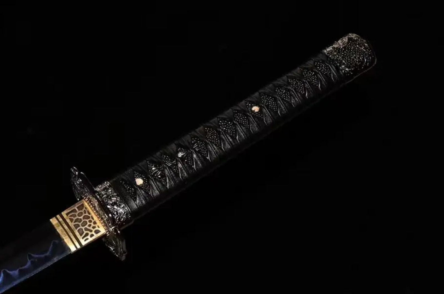 Katana Shiroi (T10 Steel & Genuine Hamon & Ray Skin)
