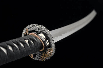 Katana Kiryu (T10 Damascus Steel & Genuine Hamon)