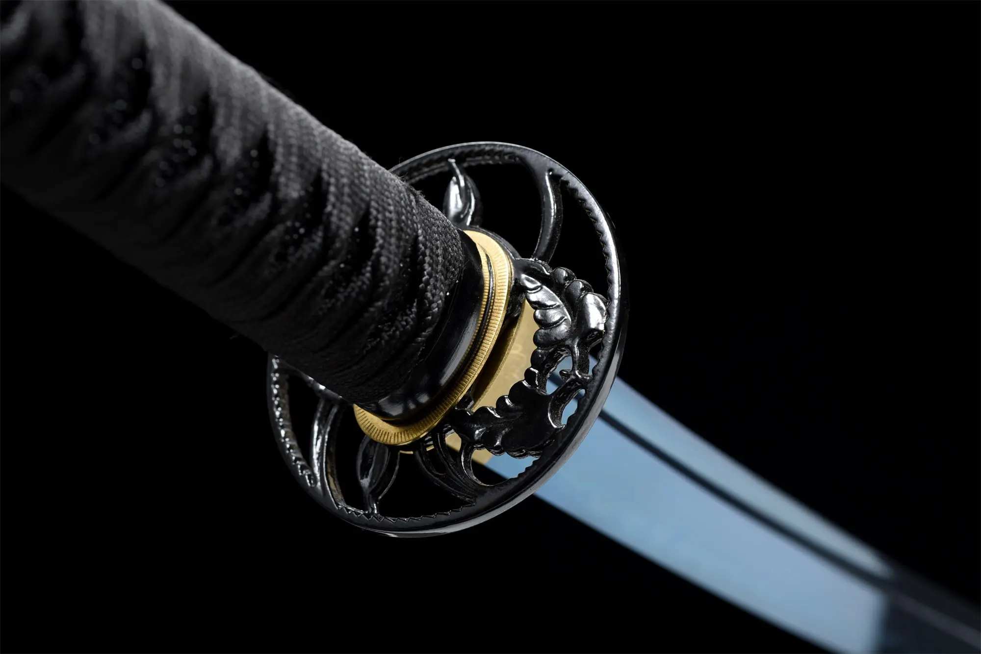 Abyss Katana (1095 Carbon Steel with Genuine Hamon) - Image 8