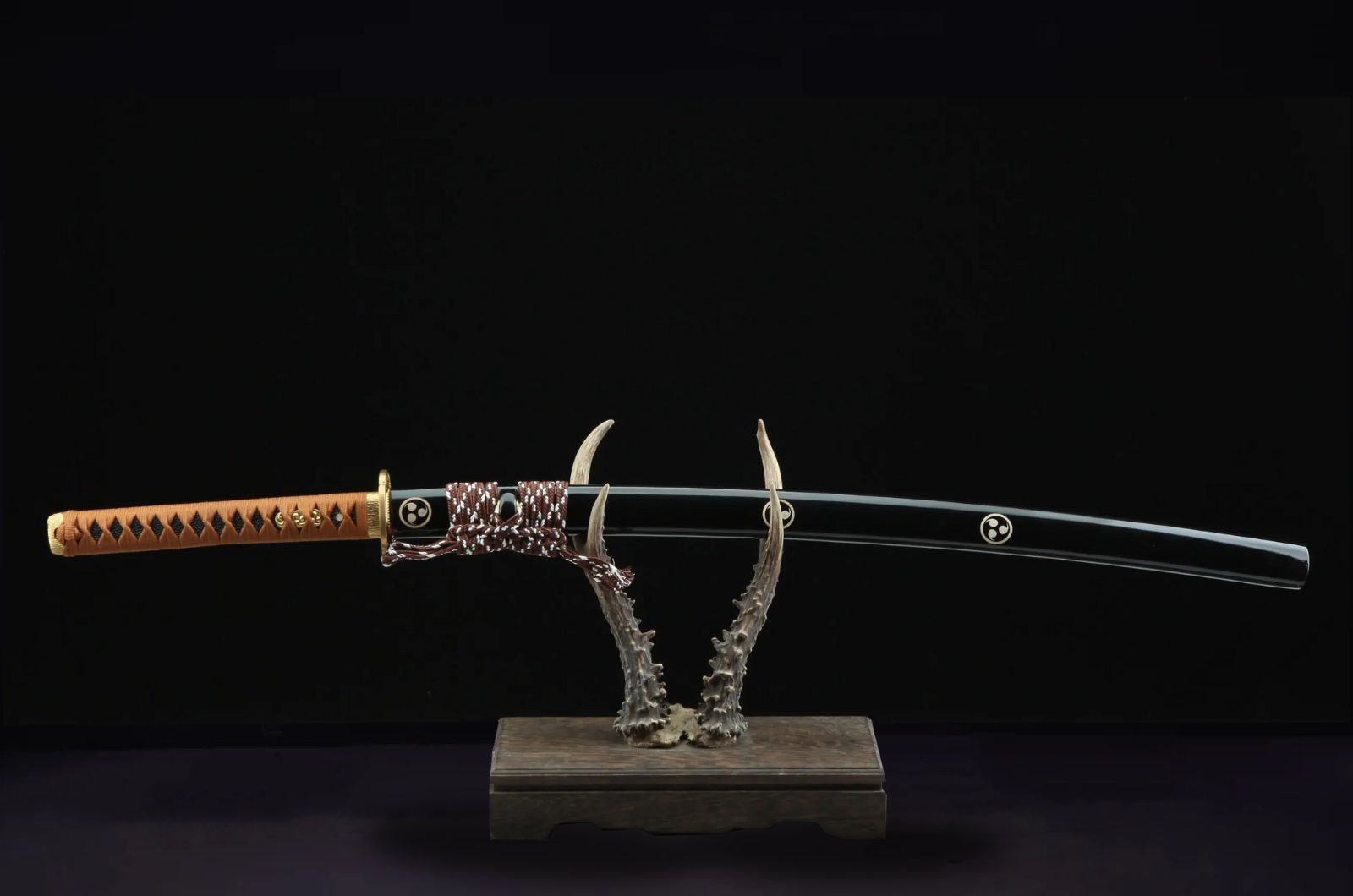 Nagoya Katana (T10 Steel & Genuine Ray Skin) - Image 2