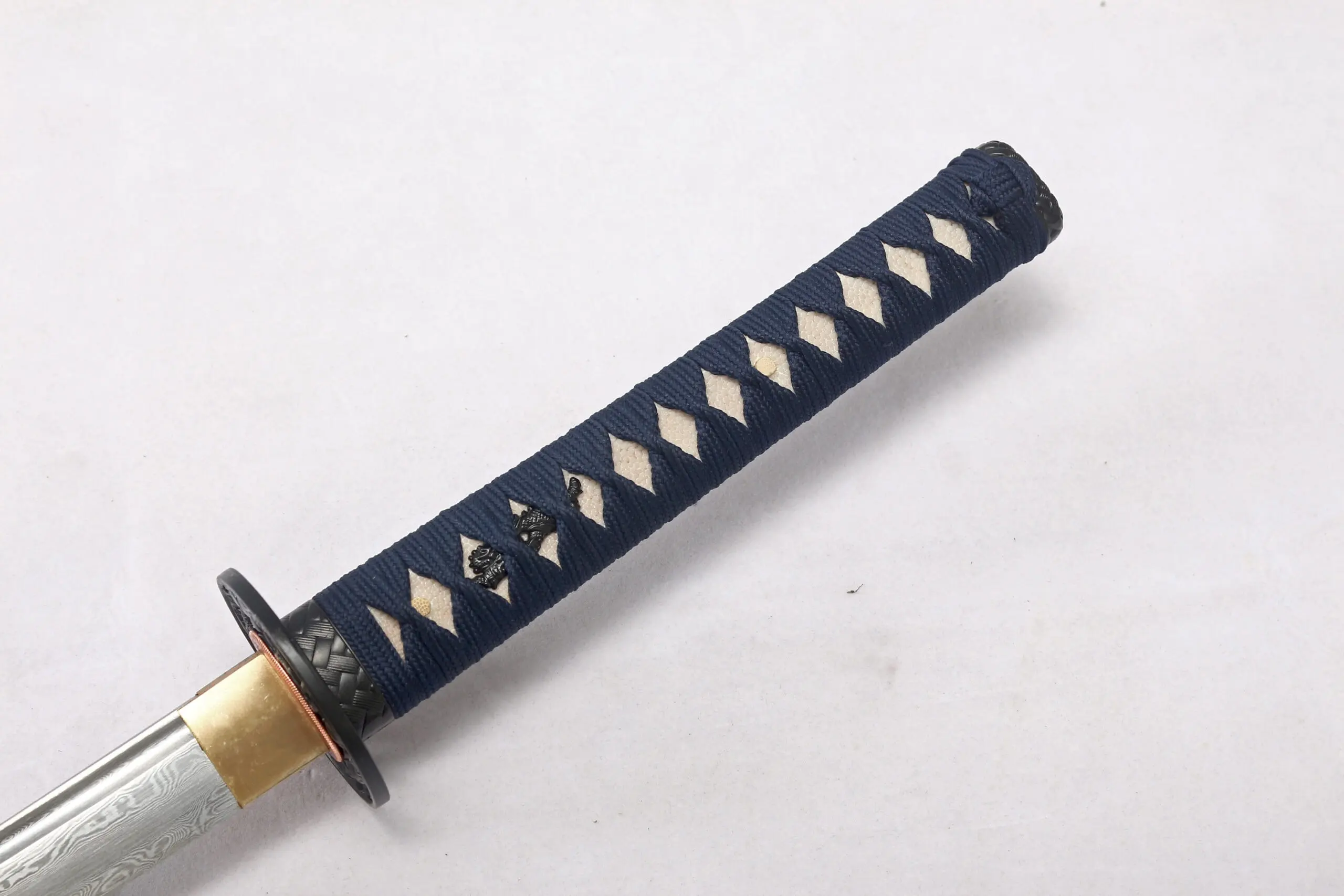 Sakura Katana (Damascus Steel & Genuine Ray Skin) - Image 7