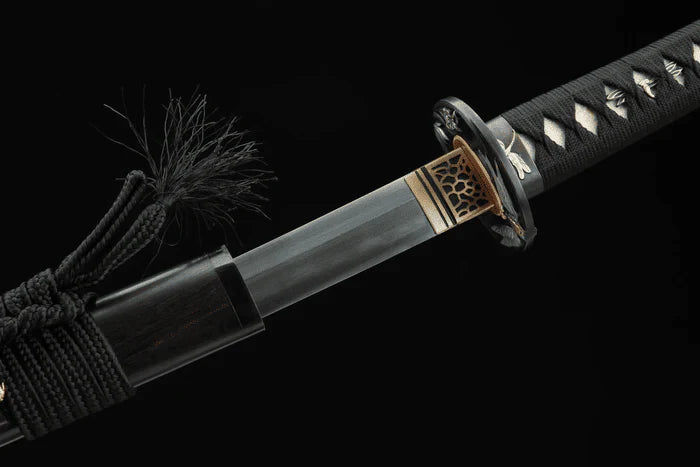 Katana Gujo (Damascus Steel & Genuine Hamon) - Image 3